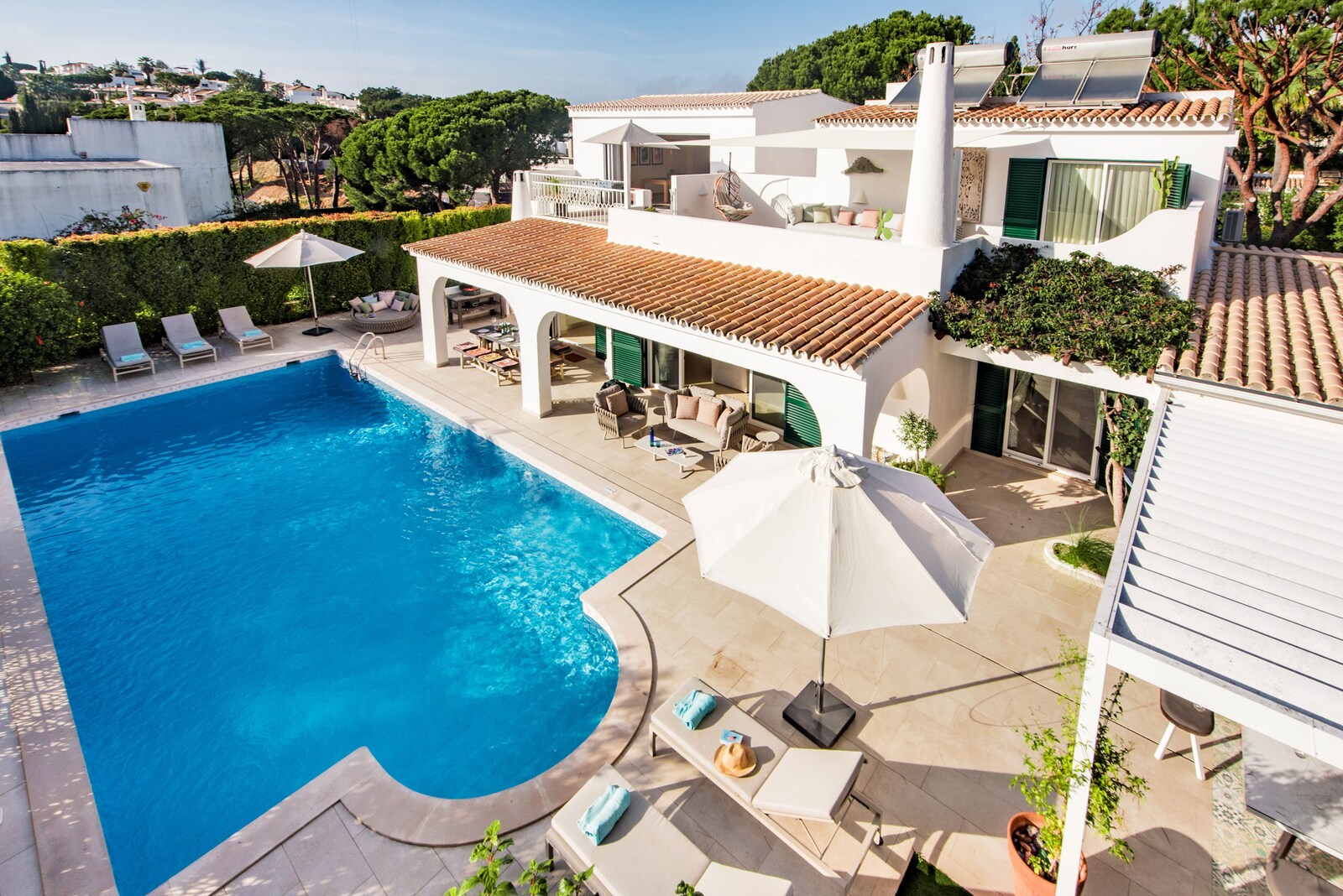 7 nights in a 5 bed luxury villa in the Algarve